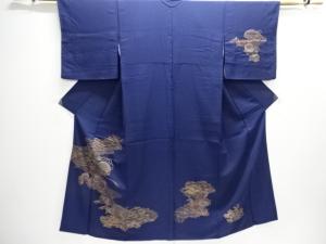 手箱に菊波模様訪問着